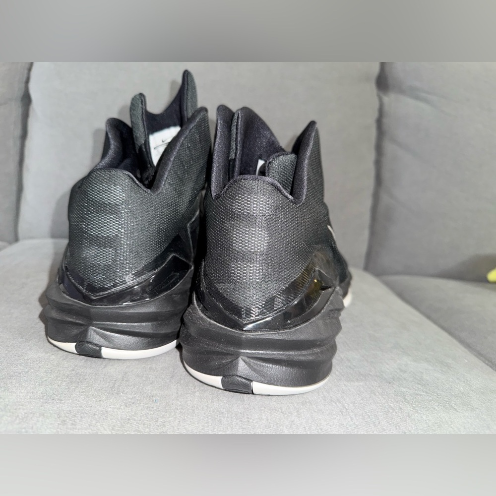 Nike Hyperdunk - image 4